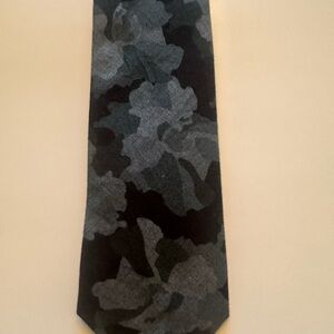 Kenneth Cole Blue and Black Patterned Tie